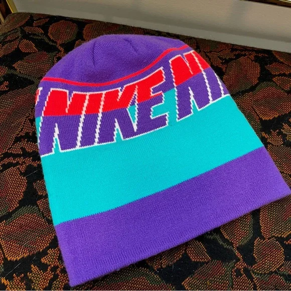Nike | Vintage Neon Toque - Picture 2 of 8